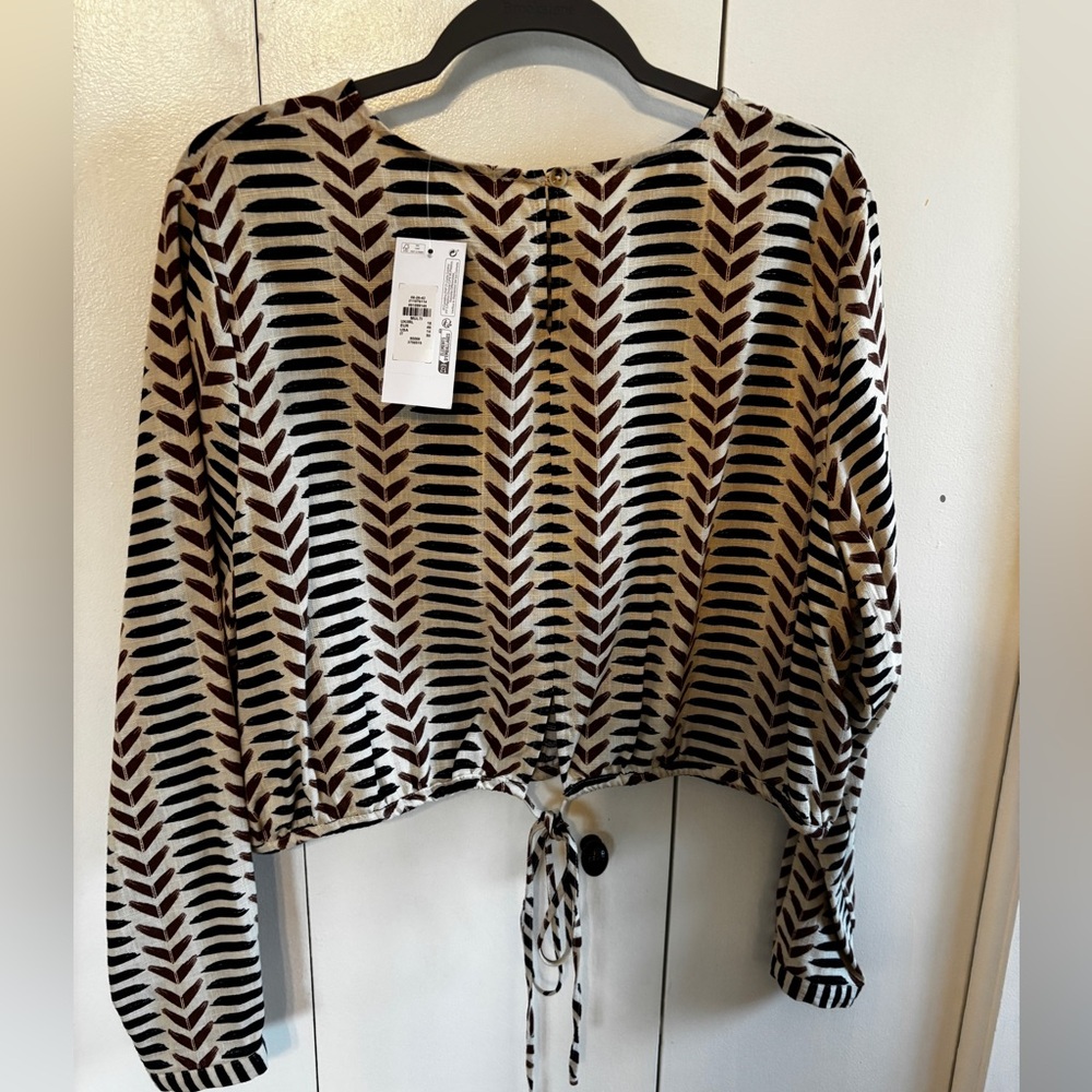 Brown and black cropped top NWT